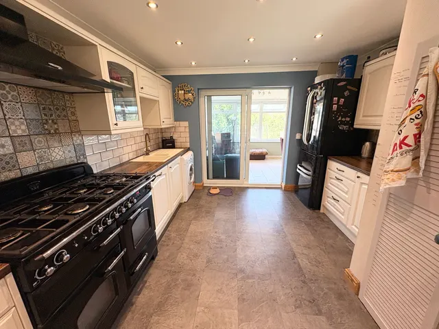 Gower Road, Upper Killay, photo 3