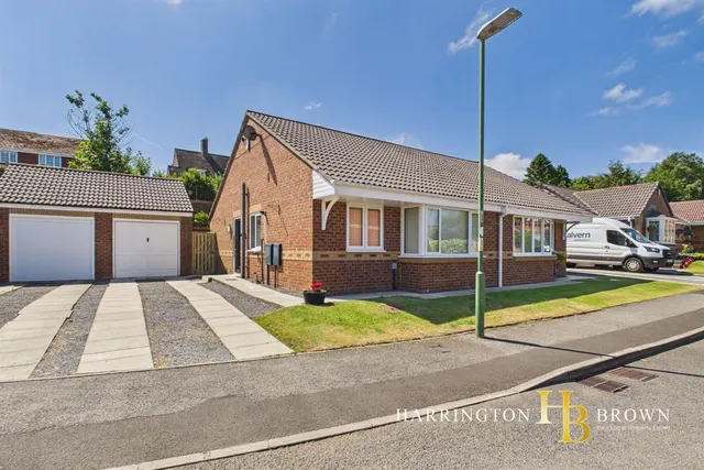 Castlehills, Castleside, photo 1