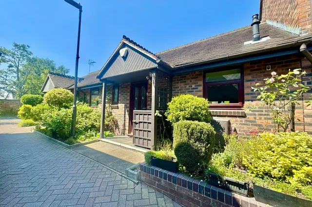 Rectory Close, Nantwich, Cheshire, CW5, photo 1