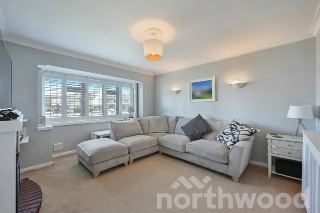 Gainsborough Road, Epsom, KT19, photo 2