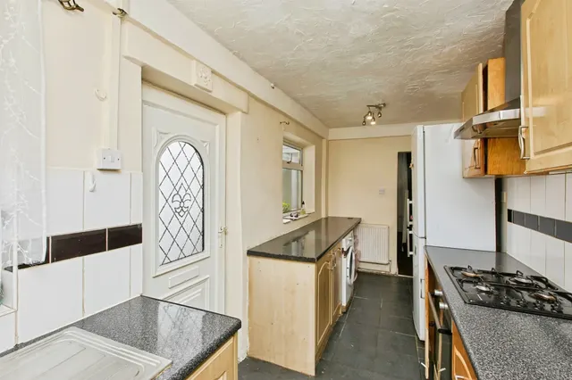 Napier Street, Burton-On-Trent, DE14, photo 3