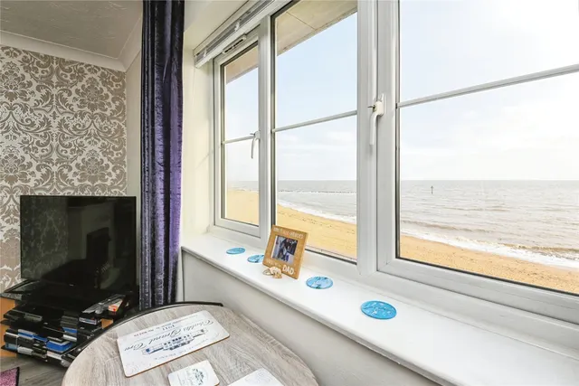 Photo 2 — Selsey Avenue, Clacton-on-Sea, Essex, CO15