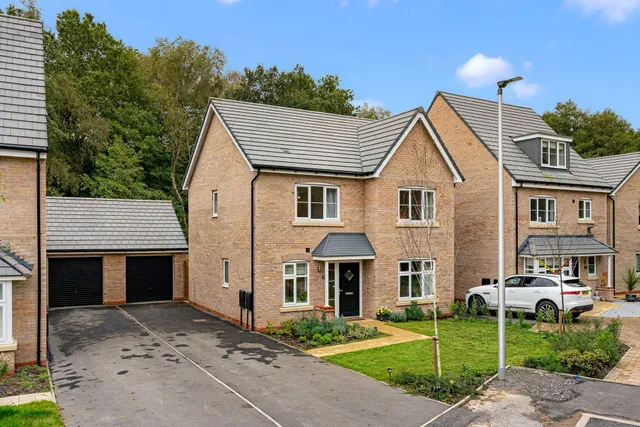Huntingdon Chase, Runcorn, WA7, photo 1