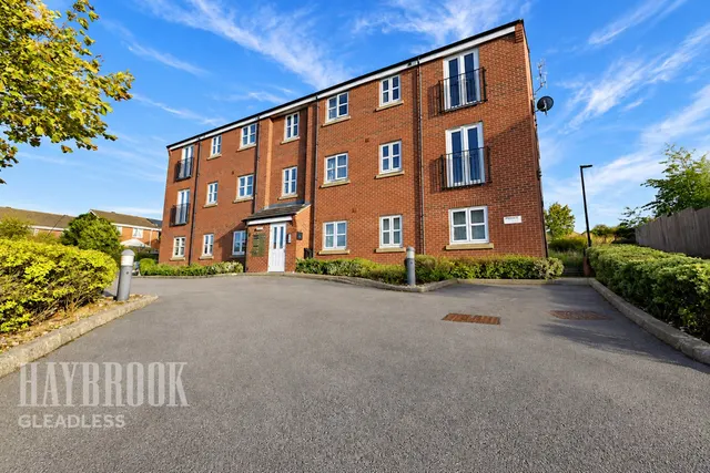 Myrtle Crescent, Sheffield, photo 1