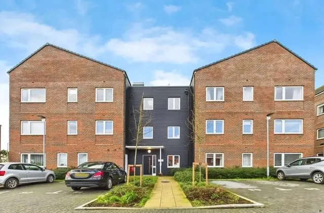 Blossom Drive, Welwyn Garden City, photo 1