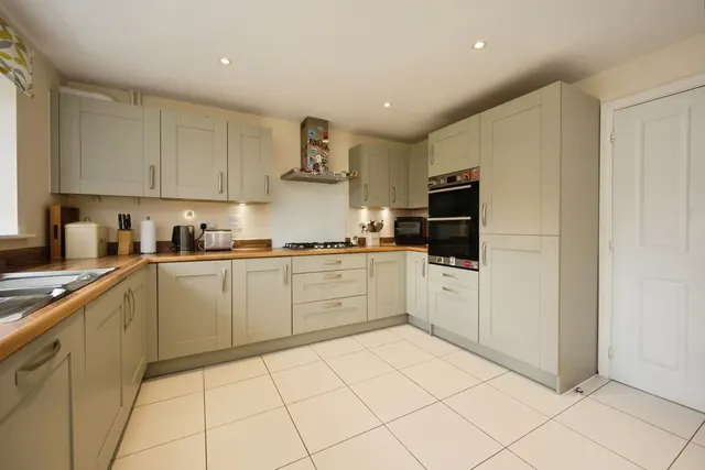 Perch Mews, Biddenham, MK40, photo 2