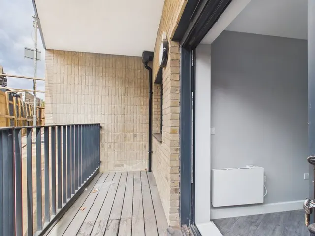 King Edwards Road, Barking, IG11, photo 1