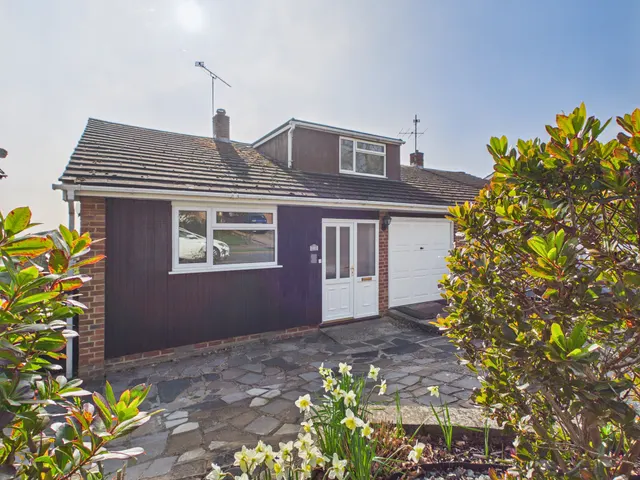 Mandeville Close, Tilehurst, Reading, RG30, photo 1