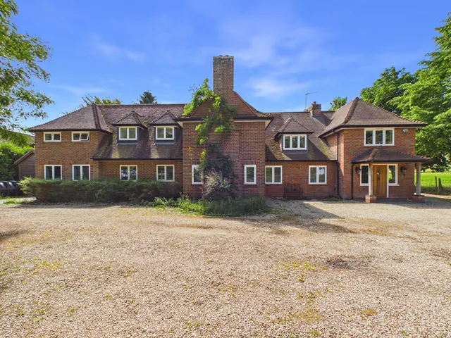 Oddley Lane, Saunderton, HP27, photo 1