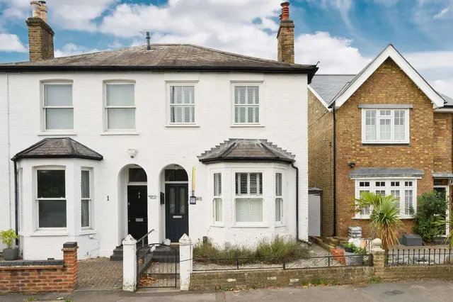 Giggs Hill Villas, Portsmouth Road, Thames Ditton, KT7 0TF, photo 1