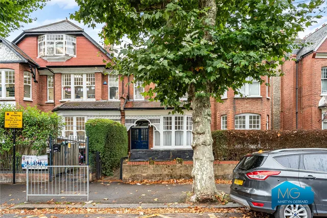Princes Avenue, London, N10, photo 1