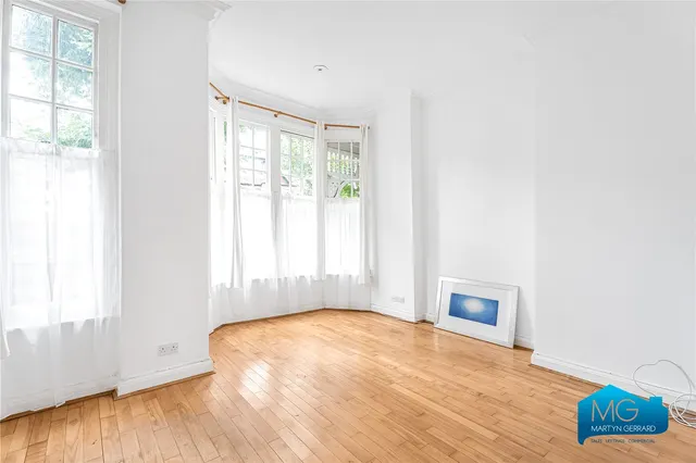 Princes Avenue, London, N10, photo 2