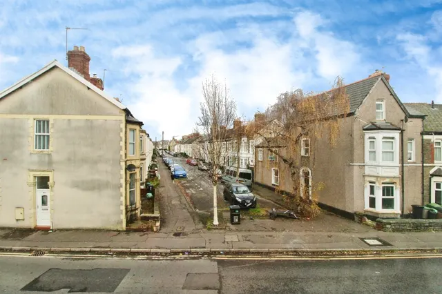 Photo 2 — Atlas Road, Cardiff