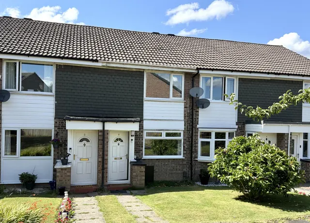 2 bedroom house, Grebe Walk, Stockport, SK2