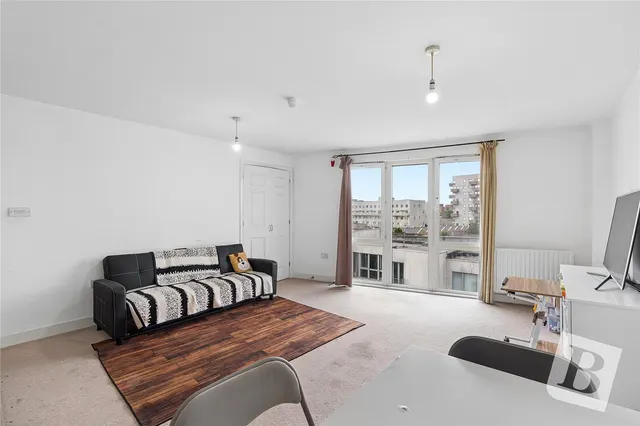 Pickering Road, Barking, IG11, photo 1