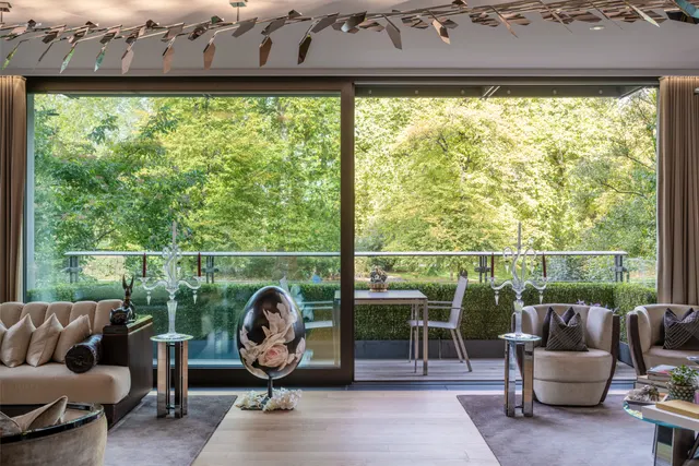 Photo 2 — One Hyde Park, Knightsbridge, London