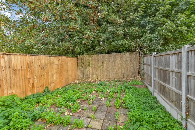 Shortlands Road, Sittingbourne, ME10, photo 2