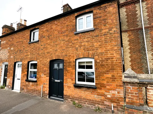Estcourt Street, Devizes, SN10, photo 1