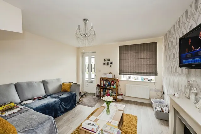 Heol Y Creyr Bach, Gorseinon, SA4, photo 2
