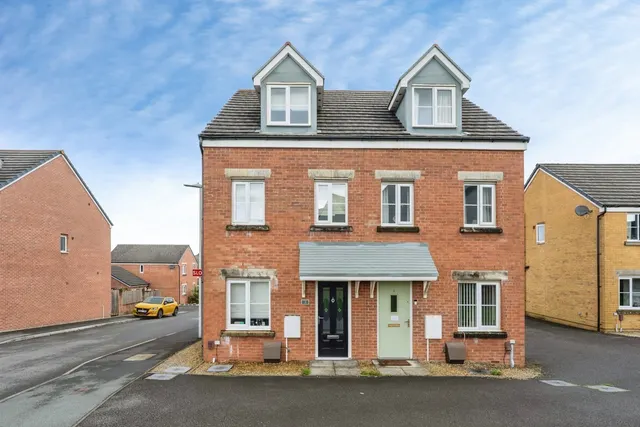 Heol Y Creyr Bach, Gorseinon, SA4, photo 1