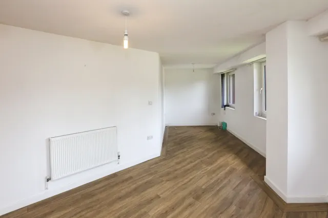 Wickham Road, Fareham, PO16, photo 3
