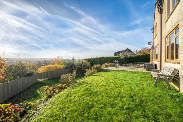 Photo 3 — Bath Old Road, Radstock, BA3 3HF