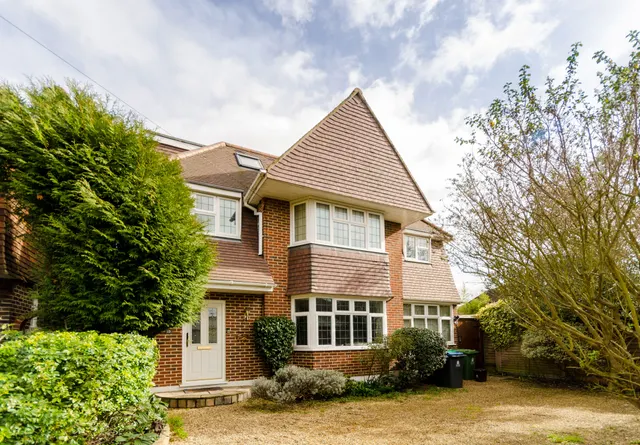 19 Albion Road, Kingston upon Thames, photo 1