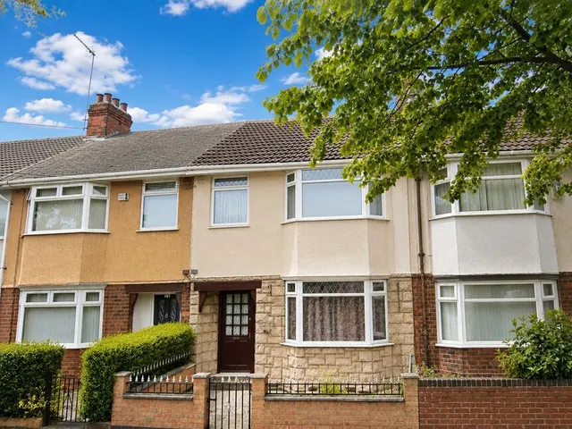 Southcoates Lane, Hull, East Yorkshire, HU9, photo 1