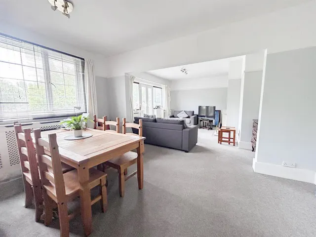 Photo 2 — Terminus Avenue, Bexhill-On-Sea, TN39 3LY