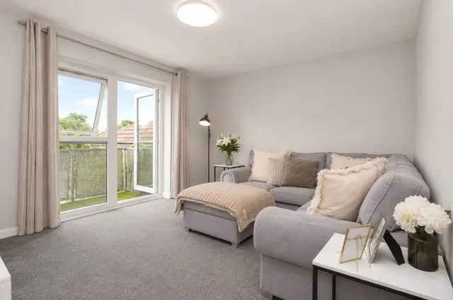 with 2 bedrooms in Waytemore Road, Bishop's Stortford, CM23, photo 2