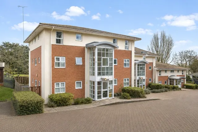 with 2 bedrooms in Waytemore Road, Bishop's Stortford, CM23, photo 1