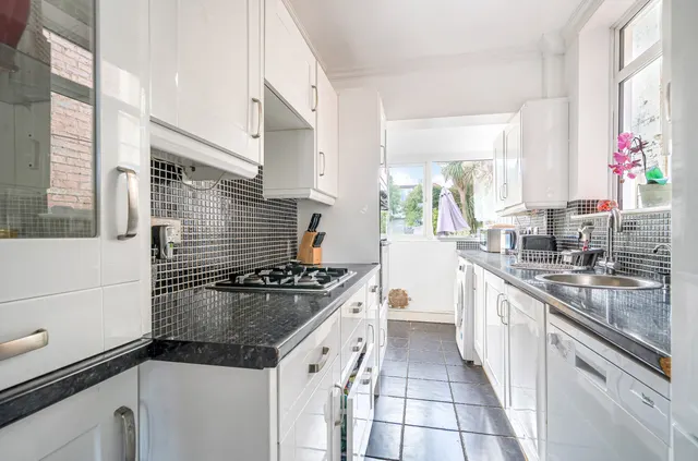 St Thomas's Road, Worthing, BN14, photo 3