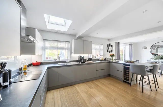 Wilton Crescent, Upper Shirley, SO15, photo 3