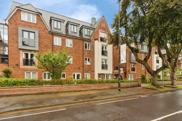 Crofts Bank Road, Urmston, Manchester, Greater Manchester, M41, photo 1