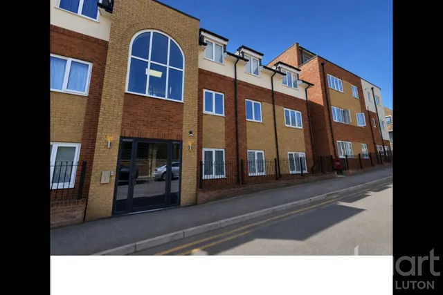 York Street, Luton, LU2, photo 3