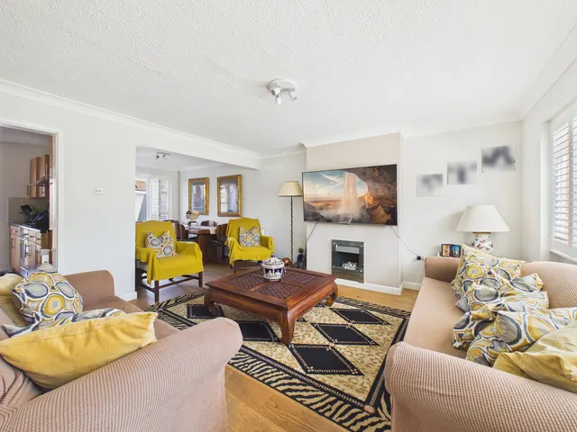 Castleton Court, Marlow, SL7, photo 3