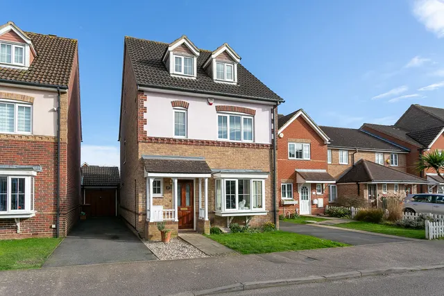 Leavesden, WD25, photo 1
