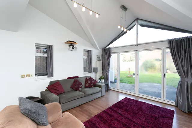 Leavesden, WD25, photo 2