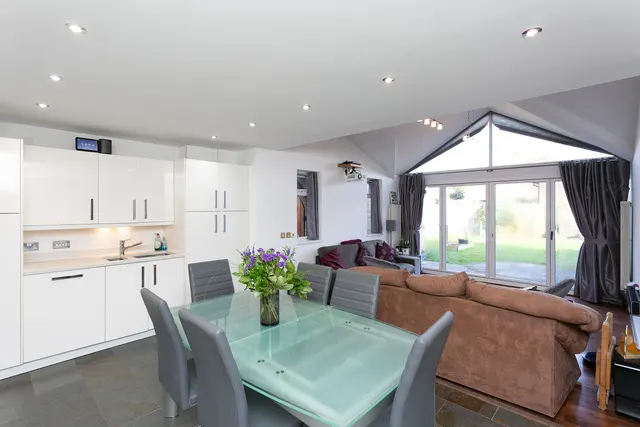 Leavesden, WD25, photo 3
