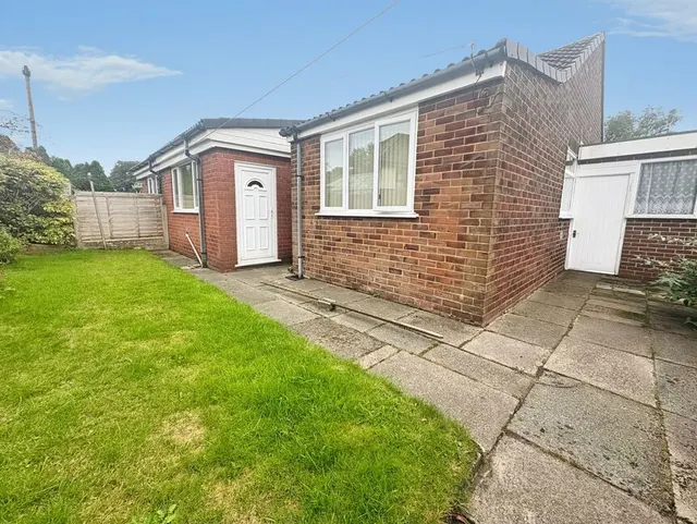 Moor Drive, Birleywood, WN8, photo 2