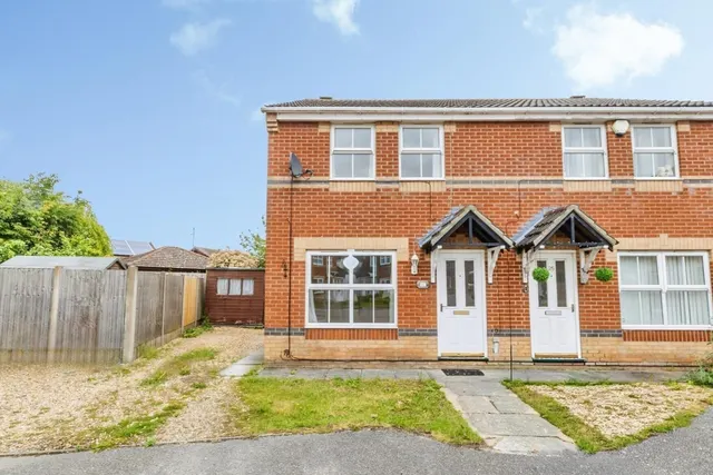 Lupin Road, LINCOLN, photo 1