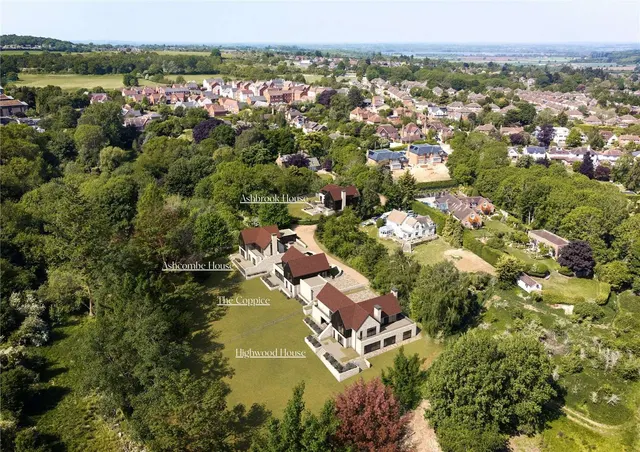 Photo 2 — Yarnells Hill, Oxford, Oxfordshire, OX2 9BG