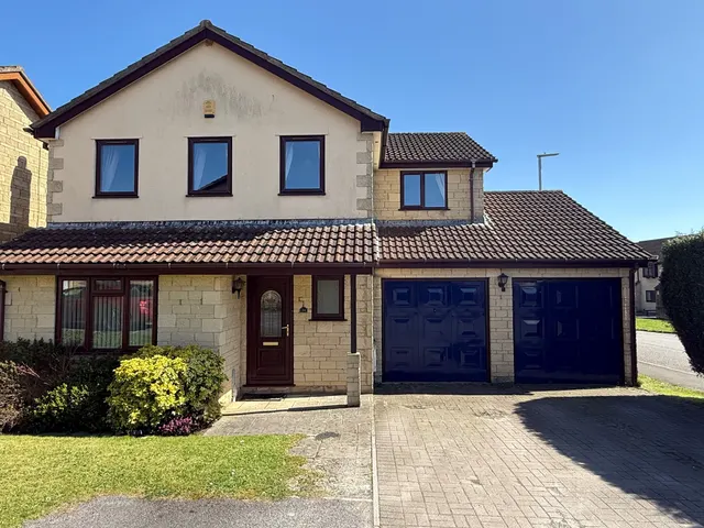 Brunel Way, Frome, BA11, photo 1