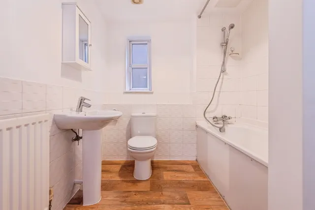 Massingham Park, Taunton, TA2, photo 3