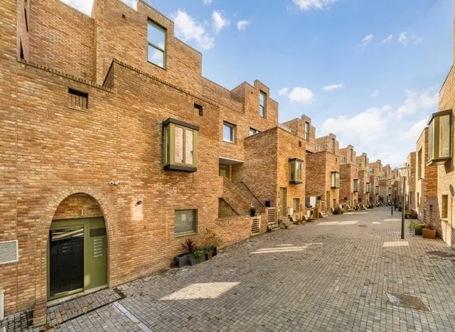 Edgewood Mews, Finchley, N3, photo 1