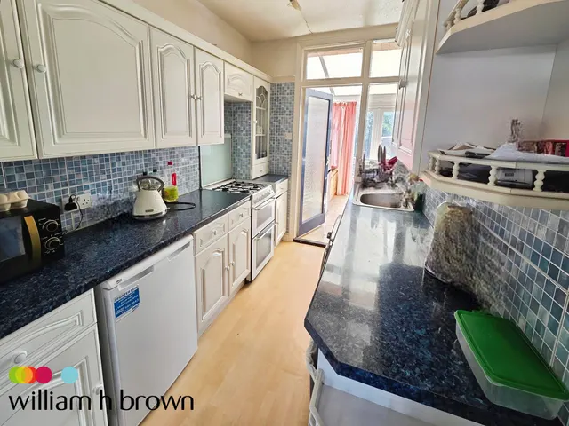 Wilmington Gardens, Barking, IG11, photo 3