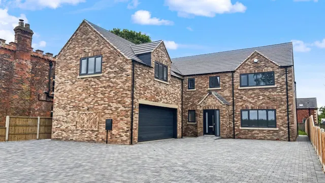 Station Road, Hibaldstow, photo 1