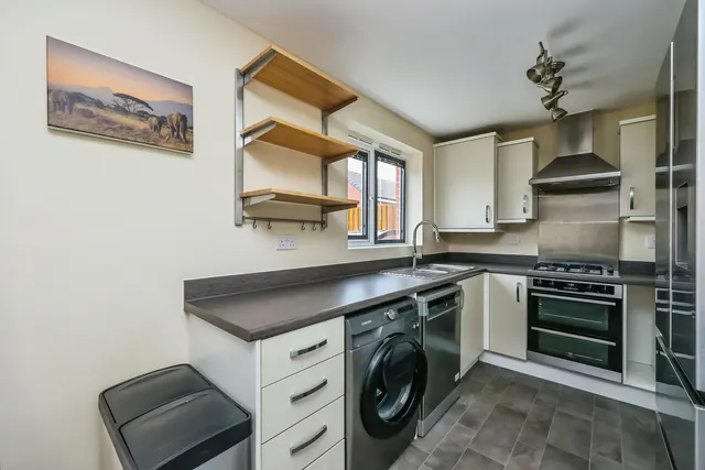 Spitfire Way, Hucknall, NG15, photo 2