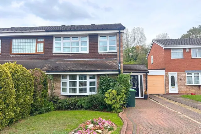 Burghley Drive, West Bromwich, B71, photo 1