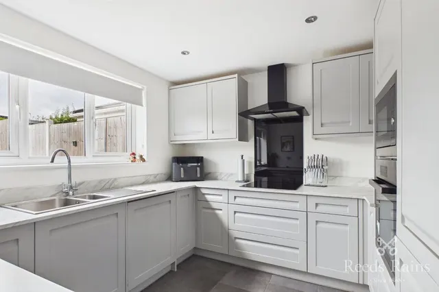 Photo 3 — Windermere Road, West Yorkshire, WF10